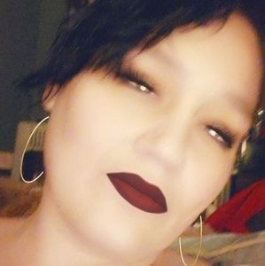 Meet your Posher, Joanna